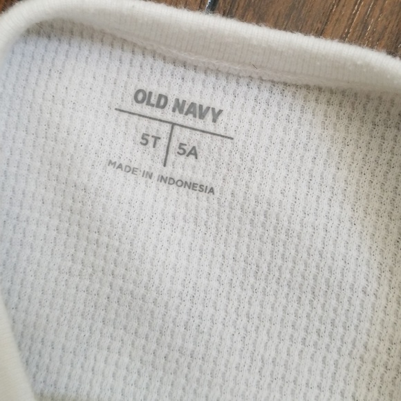 Bundle deals! Old navy thermal. Worn ONCE!! - Picture 2 of 2